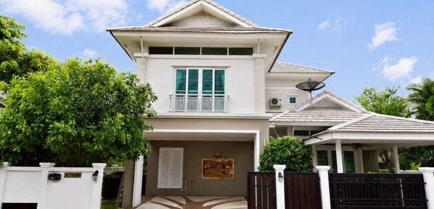 ขายด่วนบ้านเดี่ยวสองชั้น เดอะรอยัล สามมุข วิลล่า บางแสน