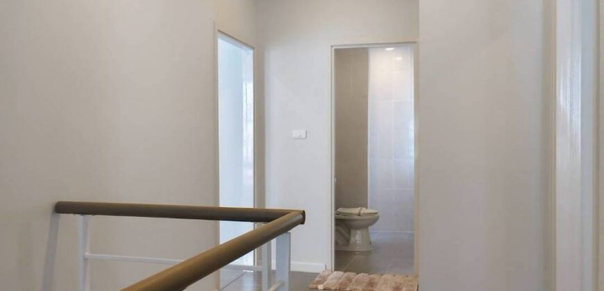 ขายบ้านใหม่มือ 1 บ้านแฝดสไตล์บ้านเดียว Luxury Modern Centro One พานทอง ชลบุรี