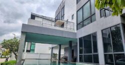ขายทาวน์โฮม Modern Luxury 3 ชั้น ใจกลางเมืองชลบุรี มือ 1 หลังสุดท้าย