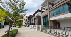 ขายทาวน์โฮม Modern Luxury 3 ชั้น ใจกลางเมืองชลบุรี มือ 1 หลังสุดท้าย