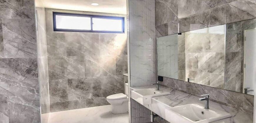 ขายทาวน์โฮม Modern Luxury 3 ชั้น ใจกลางเมืองชลบุรี มือ 1 หลังสุดท้าย
