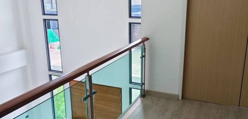 ขายทาวน์โฮม Modern Luxury 3 ชั้น ใจกลางเมืองชลบุรี มือ 1 หลังสุดท้าย