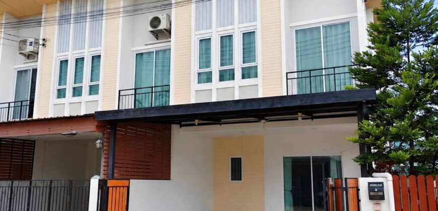 ขายทาวน์โฮมหลังริม The Mix Grand หนองขาม ศรีราชา ที่ดินใหญ่ มีพื้นที่ข้างบ้าน