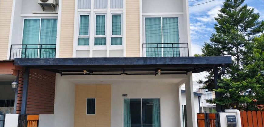 ขายทาวน์โฮมหลังริม The Mix Grand หนองขาม ศรีราชา ที่ดินใหญ่ มีพื้นที่ข้างบ้าน