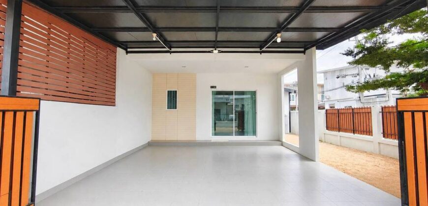 ขายทาวน์โฮมหลังริม The Mix Grand หนองขาม ศรีราชา ที่ดินใหญ่ มีพื้นที่ข้างบ้าน